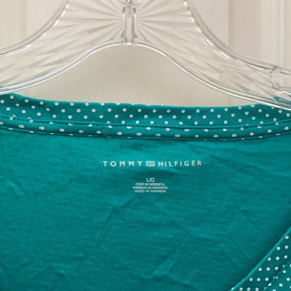 FINAL MARKDOWN Ladies Tommy Hilfiger t shirt large - Picture 2 of 4